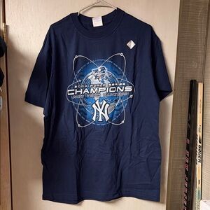 Vintage NY Yankees 2000 World Series Champions T-shirt